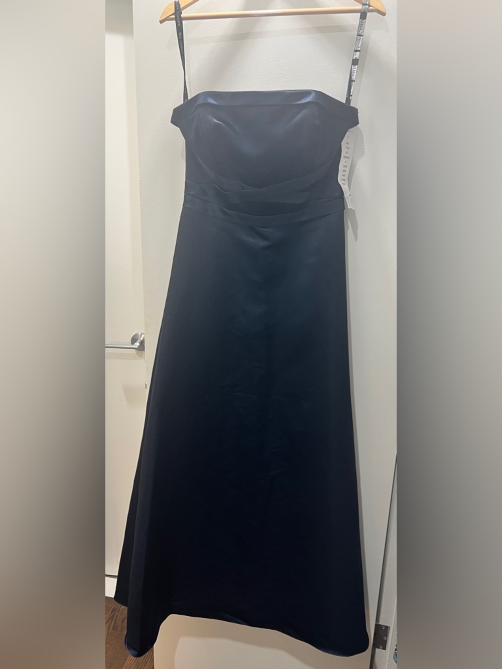 Bill Levkoff Midnight Blue Satin A-Line Strapless Evening/Prom Dress Size 8 NWT